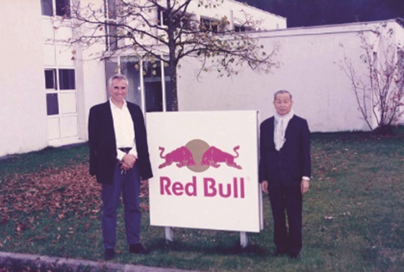 กระทิงแดง กับ Red Bull ตัวช่วยบูสต์พลังที่ครองใจสายแอคทีฟ